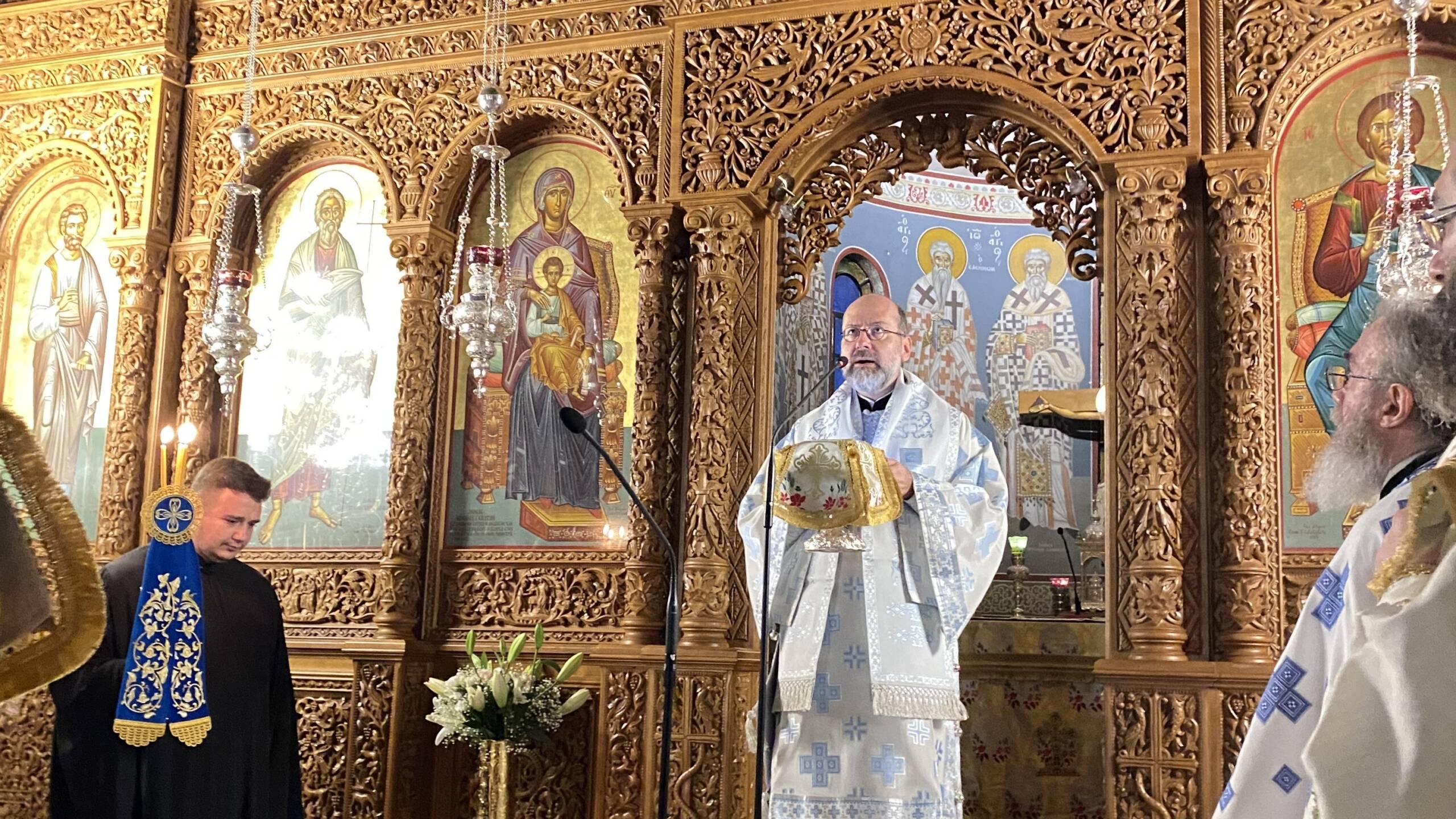 Митрополит Писидийский в Афинах